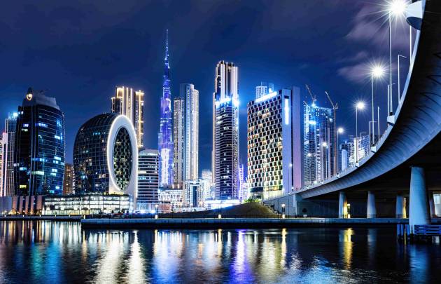 Modernes Dubai mit Burj Khalifa