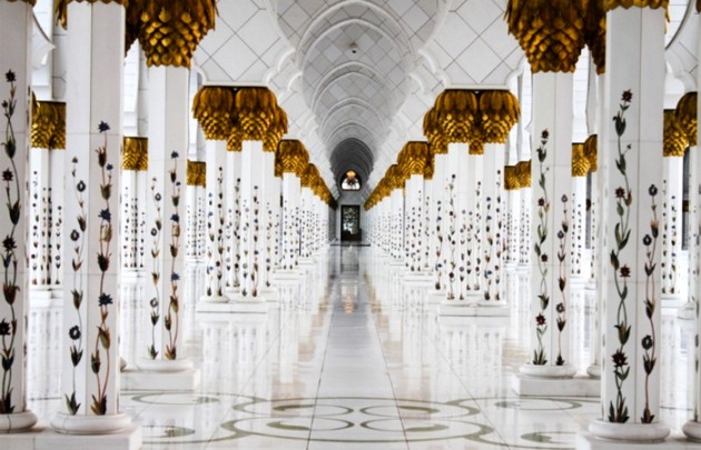 Magisches Abu Dhabi inkl. Mittagessen im Emirates Palace